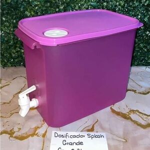 Brand new Tupperware beverage dispenser